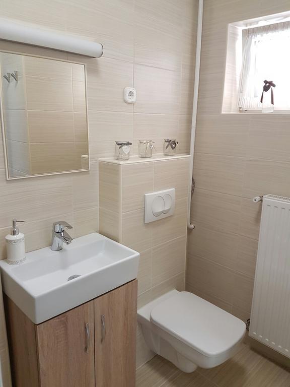 Best Heviz Apartman Exteriör bild